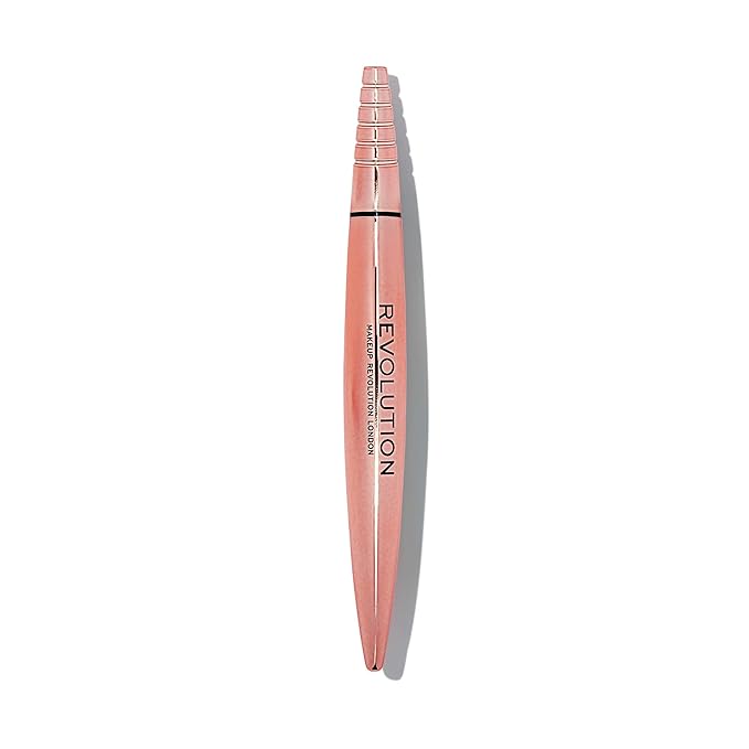 OnePearl vegan liquid eyeliner image for beauty-focused consumers