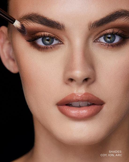 Hourglass Curator Eyeshadow-Doe