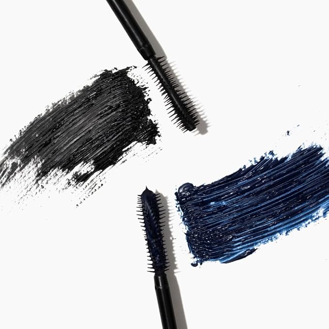 Buy a black mascara and get a blue one FREE! Clean formulation that is 95% ingredients of natural origin. Volumizes and lengthens
