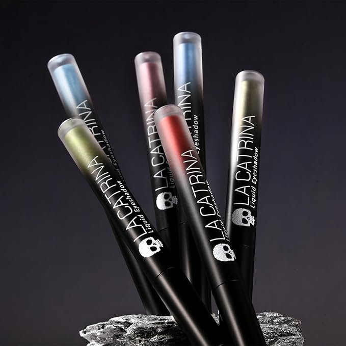 Liquid Shimmery Eyeshadow Light Blue Shinny Eyeshadow, Intense Color Payoff Korean Sparkling Eyeshadow, Long Lasting Quick-Drying Crease-resistant Eye Shadow with Metallic Finish, #11 Ice Blue